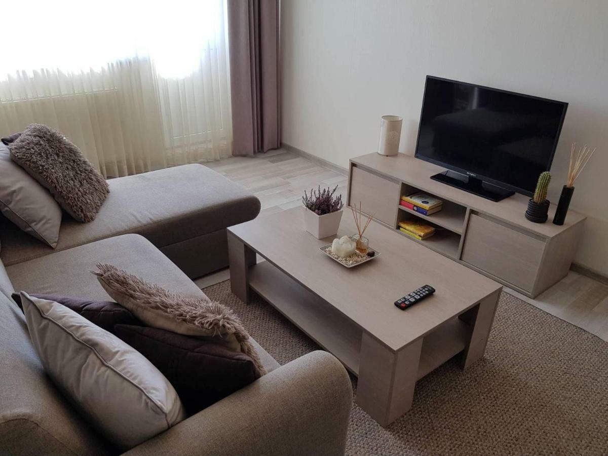 Apartamentai Centras Šiauliai Exteriör bild