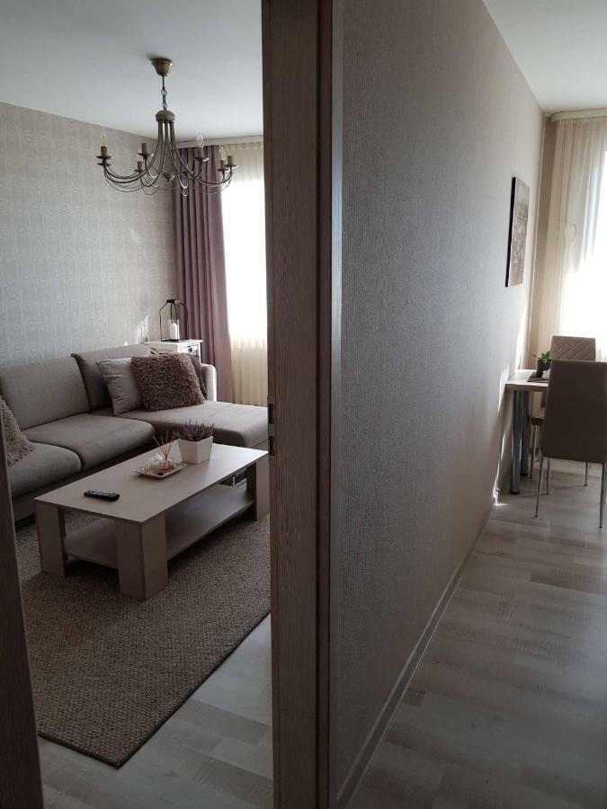 Apartamentai Centras Šiauliai Exteriör bild
